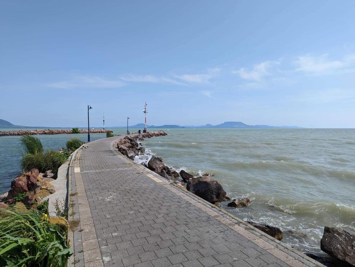 Fazekas Vendeghaz Ξενοδοχείο Balatonkeresztúr Εξωτερικό φωτογραφία